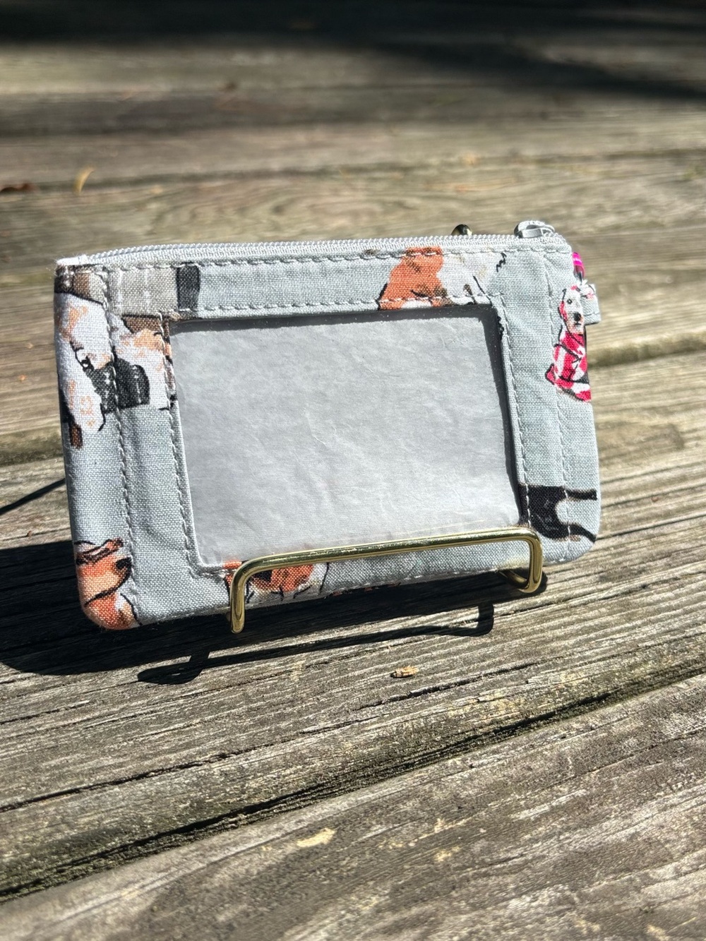 Vera Bradley Zip ID Case in the popular "Dog Show" NWT - Picture 9 of 9